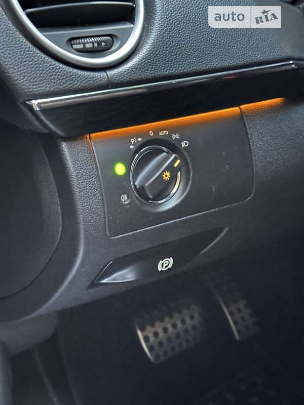 Позашляховик / Кросовер Mercedes-Benz GL-Class 2011 в Києві