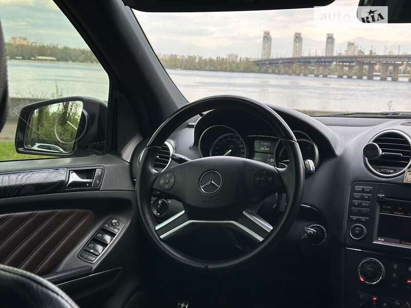 Позашляховик / Кросовер Mercedes-Benz GL-Class 2011 в Києві