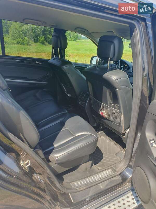 Позашляховик / Кросовер Mercedes-Benz GL-Class 2010 в Одесі