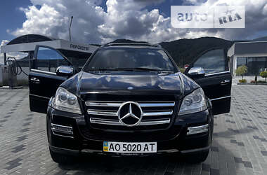 Mercedes-Benz GL-Class 2010