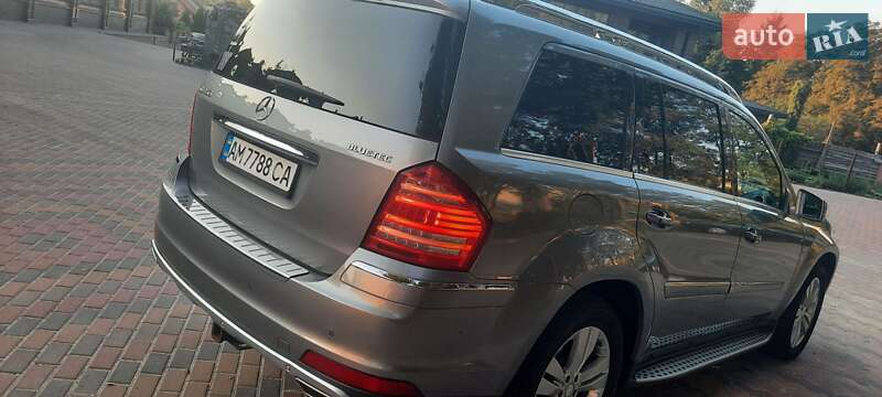 Внедорожник / Кроссовер Mercedes-Benz GL-Class 2011 в Звягеле фото 5 Внедорожник / Кроссовер Mercedes-Benz GL-Class 2011 в Звягеле
