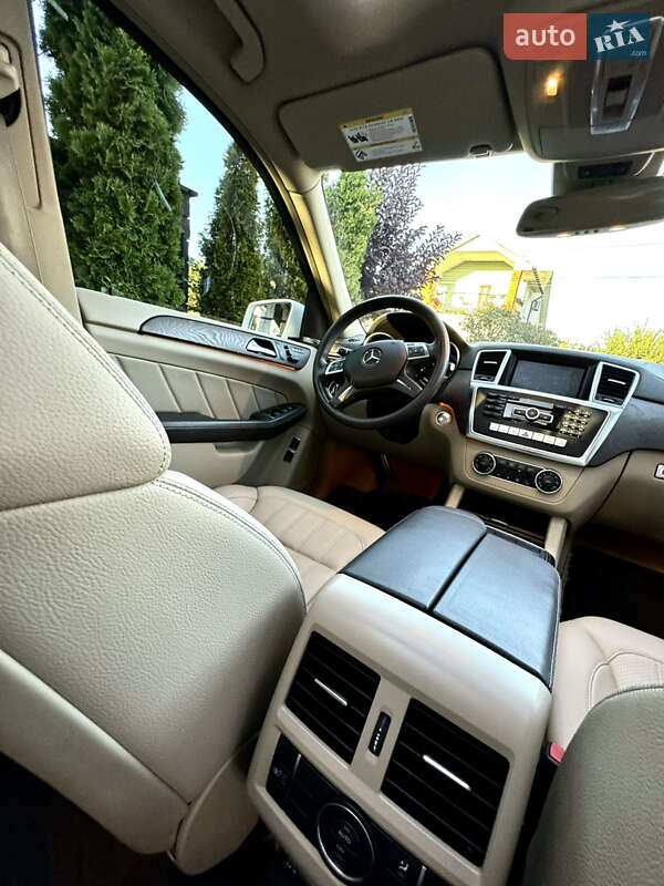 Внедорожник / Кроссовер Mercedes-Benz GL-Class 2015 в Киеве фото 42 Внедорожник / Кроссовер Mercedes-Benz GL-Class 2015 в Киеве