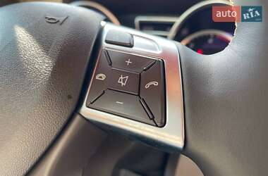 Позашляховик / Кросовер Mercedes-Benz GL-Class 2015 в 