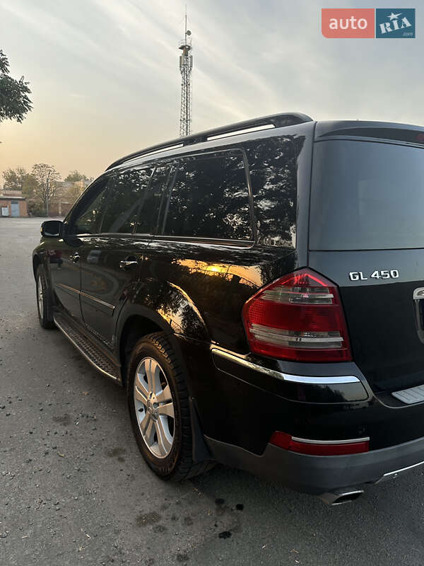 Внедорожник / Кроссовер Mercedes-Benz GL-Class 2007 в Вишневом