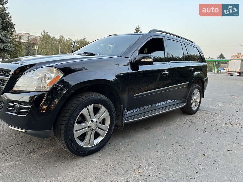 Внедорожник / Кроссовер Mercedes-Benz GL-Class 2007 в Вишневом