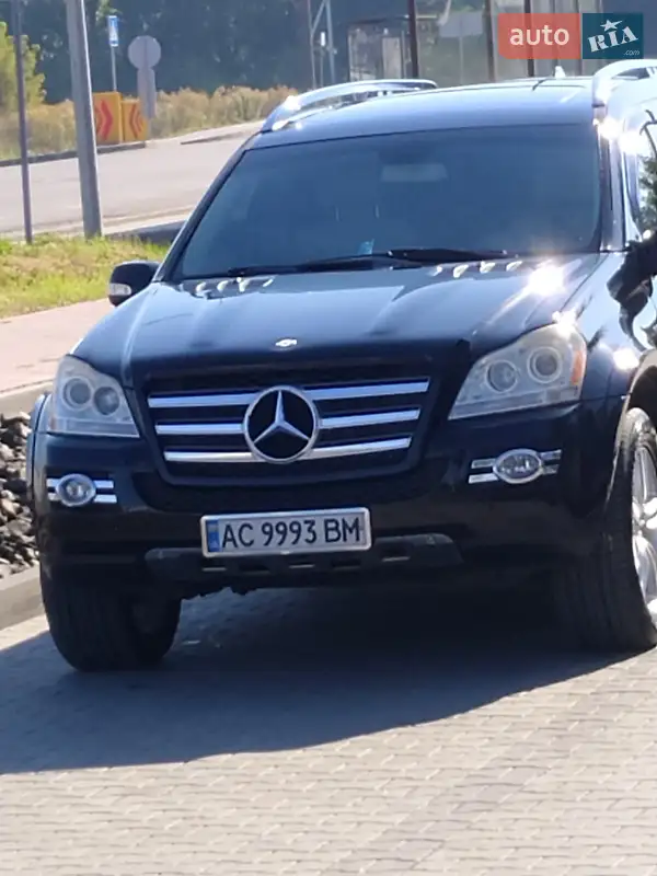 Mercedes-Benz GL-Class