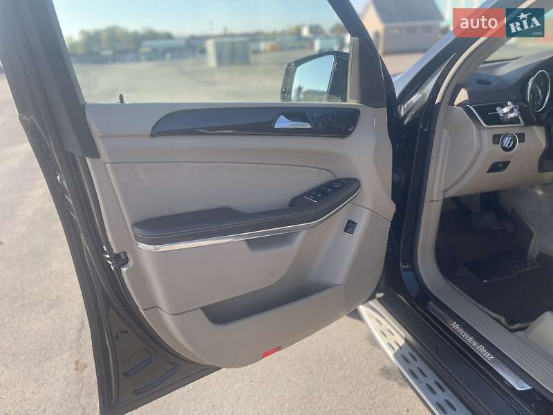 Позашляховик / Кросовер Mercedes-Benz GL-Class 2014 в Києві