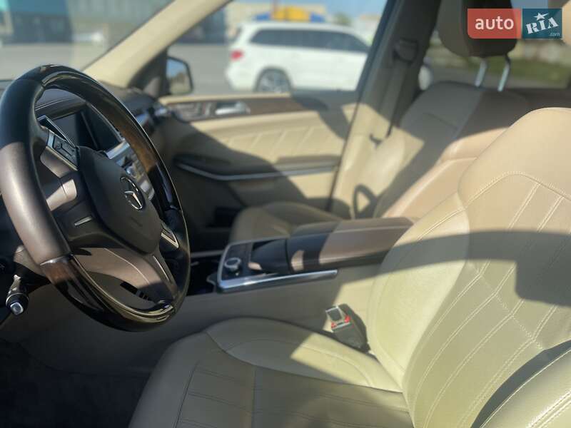 Позашляховик / Кросовер Mercedes-Benz GL-Class 2014 в Києві