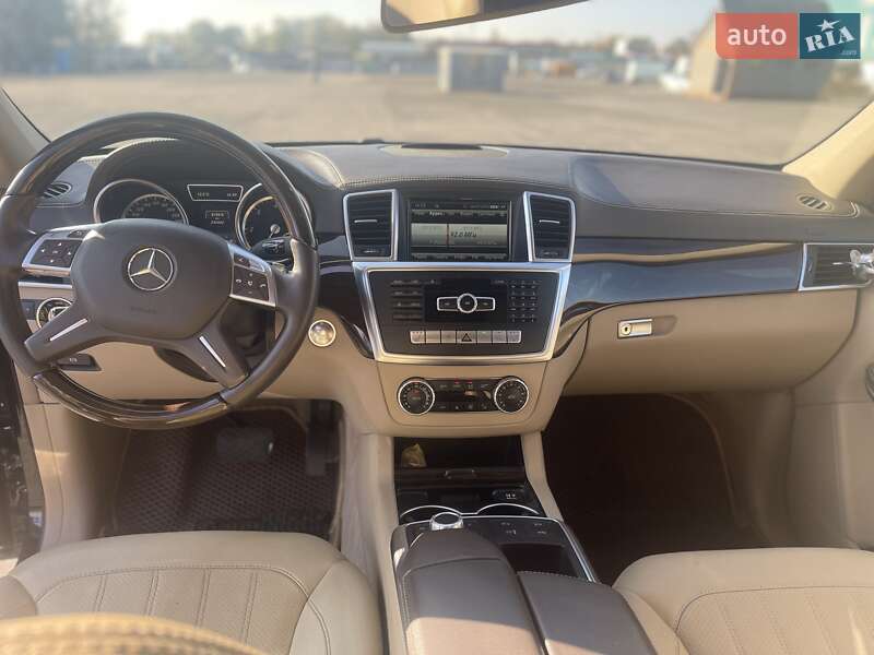 Позашляховик / Кросовер Mercedes-Benz GL-Class 2014 в Києві