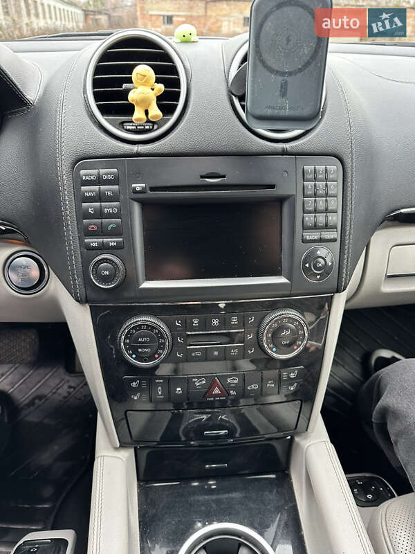 Внедорожник / Кроссовер Mercedes-Benz GL-Class 2011 в Вараше