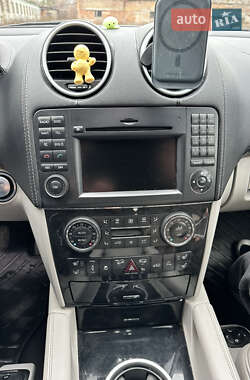 Внедорожник / Кроссовер Mercedes-Benz GL-Class 2011 в 