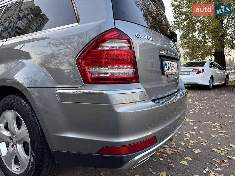 Внедорожник / Кроссовер Mercedes-Benz GL-Class 2010 в Киеве