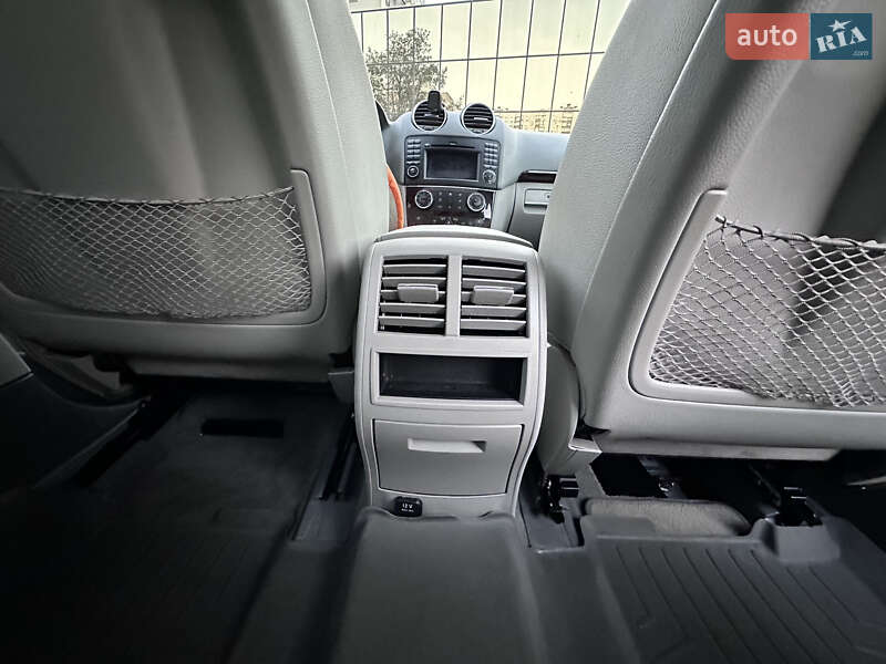 Внедорожник / Кроссовер Mercedes-Benz GL-Class 2010 в Киеве
