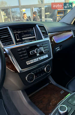 Внедорожник / Кроссовер Mercedes-Benz GL-Class 2012 в 