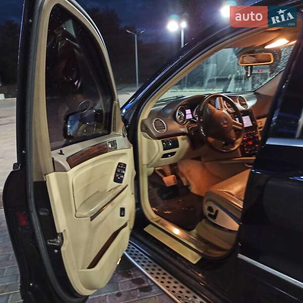Внедорожник / Кроссовер Mercedes-Benz GL-Class 2010 в Харькове