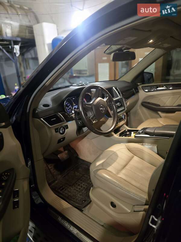 Позашляховик / Кросовер Mercedes-Benz GL-Class 2014 в Шостці