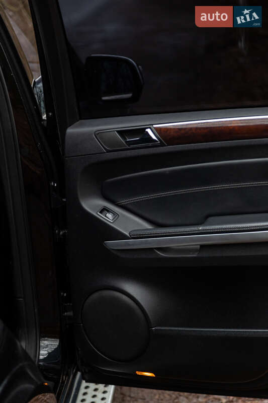 Внедорожник / Кроссовер Mercedes-Benz GL-Class 2010 в Киеве