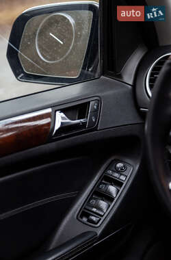 Внедорожник / Кроссовер Mercedes-Benz GL-Class 2010 в 