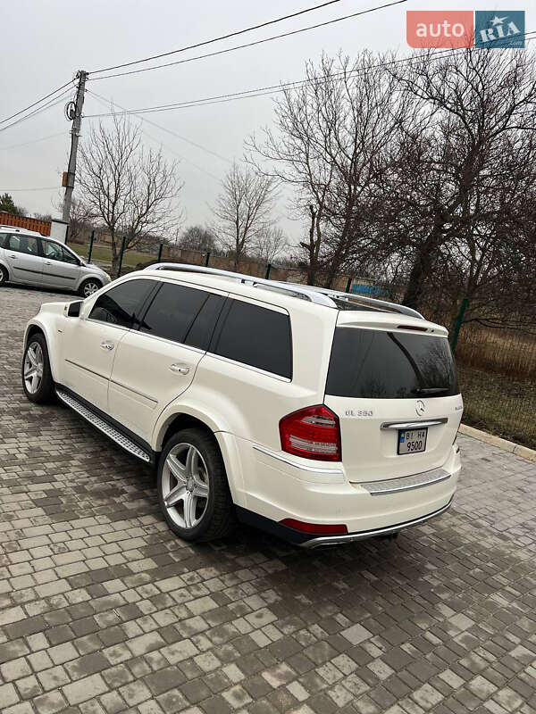 Внедорожник / Кроссовер Mercedes-Benz GL-Class 2011 в Полтаве