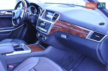 Позашляховик / Кросовер Mercedes-Benz GL-Class 2013 в 