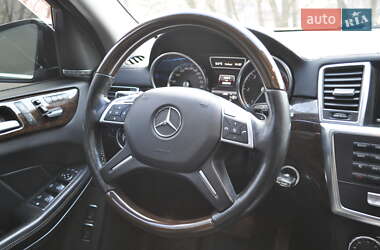 Позашляховик / Кросовер Mercedes-Benz GL-Class 2013 в 