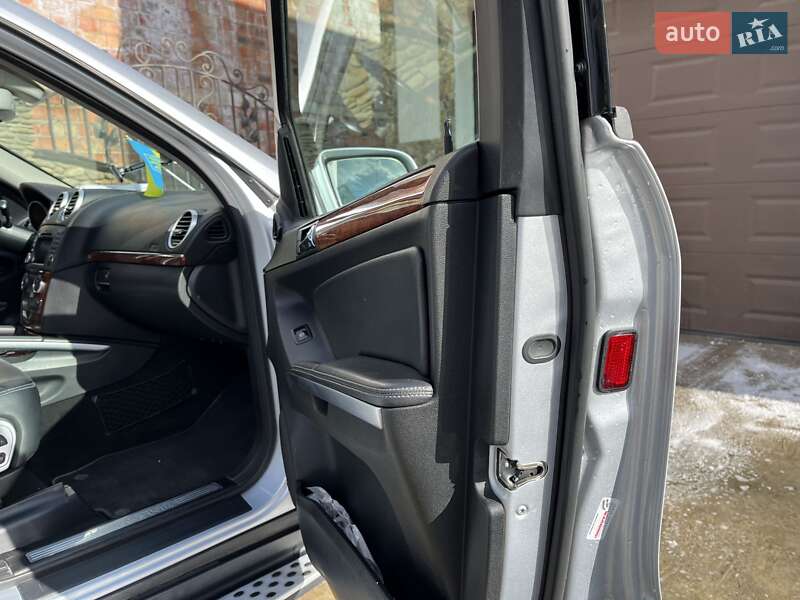 Внедорожник / Кроссовер Mercedes-Benz GL-Class 2009 в Черновцах фото 34 Внедорожник / Кроссовер Mercedes-Benz GL-Class 2009 в Черновцах