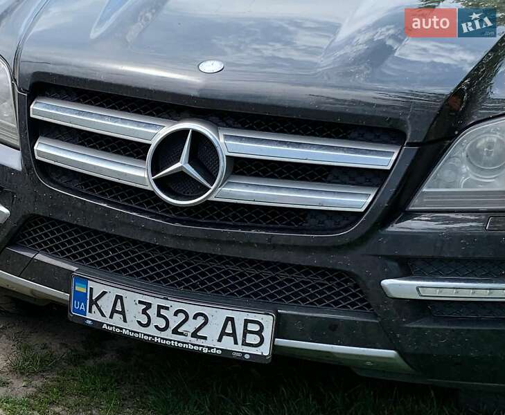 Mercedes-Benz GL-Class 2010