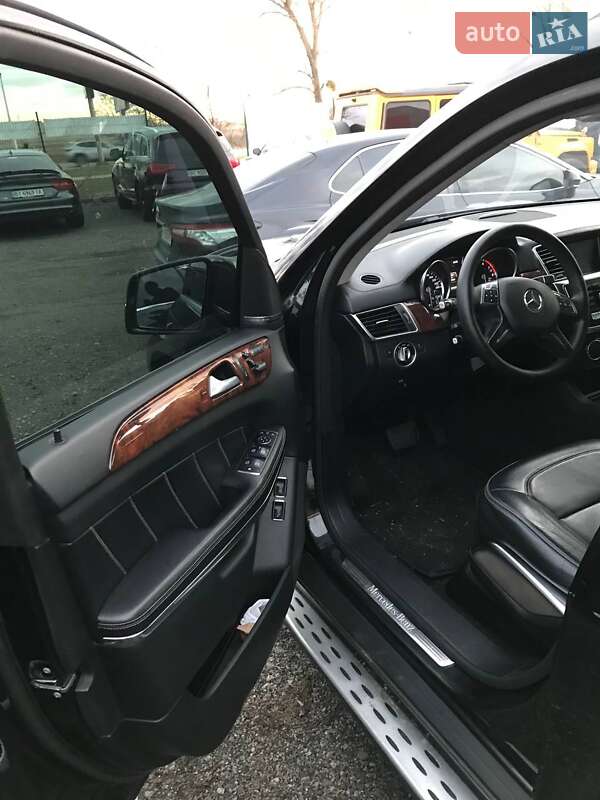 Позашляховик / Кросовер Mercedes-Benz GL-Class 2013 в Києві