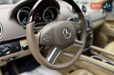 Внедорожник / Кроссовер Mercedes-Benz GL-Class 2010 в 