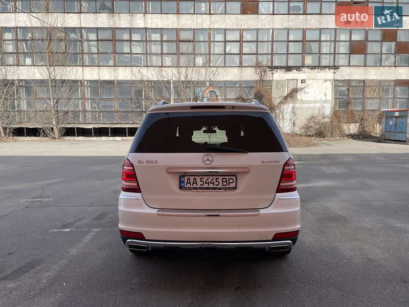Внедорожник / Кроссовер Mercedes-Benz GL-Class 2010 в Киеве фото 9 Внедорожник / Кроссовер Mercedes-Benz GL-Class 2010 в Киеве