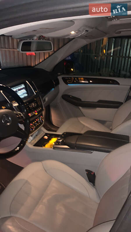 Внедорожник / Кроссовер Mercedes-Benz GL-Class 2015 в 