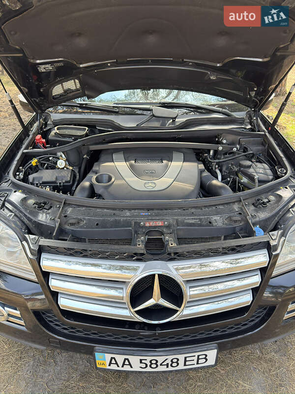 Внедорожник / Кроссовер Mercedes-Benz GL-Class 2009 в Киеве