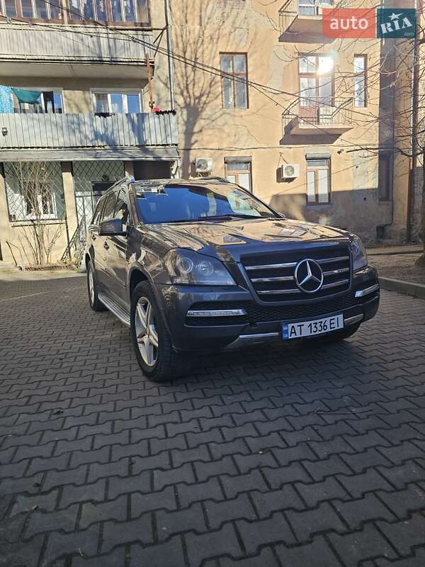 Внедорожник / Кроссовер Mercedes-Benz GL-Class 2011 в 