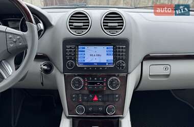 Позашляховик / Кросовер Mercedes-Benz GL-Class 2008 в 