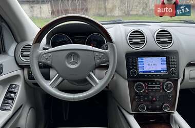 Позашляховик / Кросовер Mercedes-Benz GL-Class 2008 в 