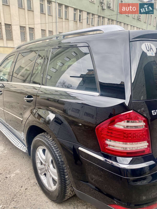 Внедорожник / Кроссовер Mercedes-Benz GL-Class 2010 в Ровно