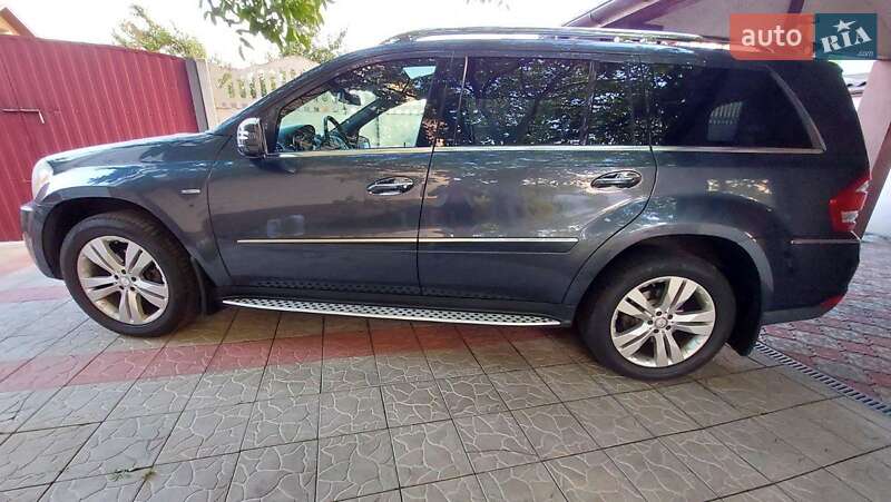 Внедорожник / Кроссовер Mercedes-Benz GL-Class 2012 в 