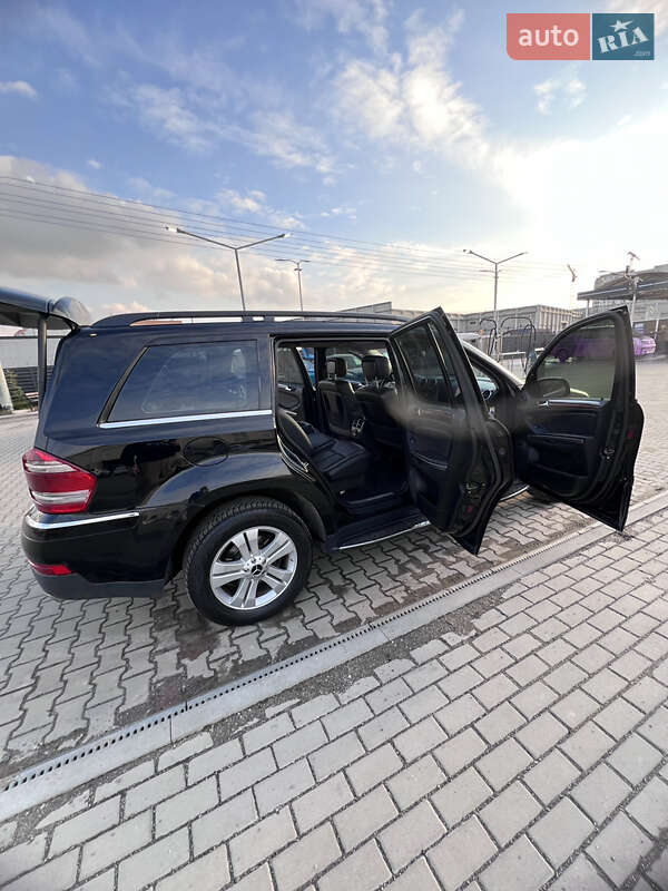 Внедорожник / Кроссовер Mercedes-Benz GL-Class 2007 в Вишневом фото 3 Внедорожник / Кроссовер Mercedes-Benz GL-Class 2007 в Вишневом