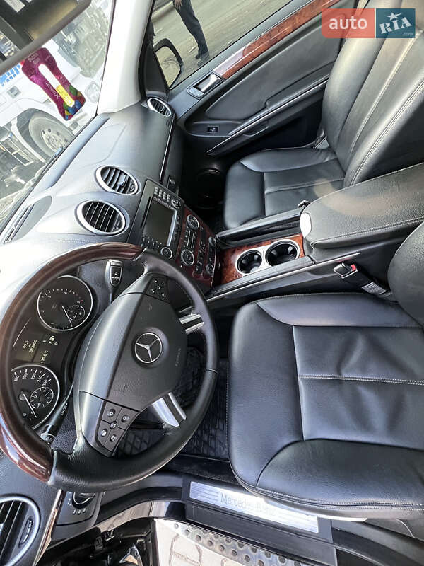 Внедорожник / Кроссовер Mercedes-Benz GL-Class 2007 в Вишневом фото 15 Внедорожник / Кроссовер Mercedes-Benz GL-Class 2007 в Вишневом