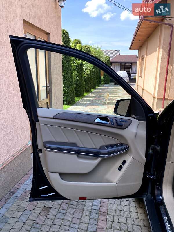 Внедорожник / Кроссовер Mercedes-Benz GL-Class 2012 в Сваляве фото 23 Внедорожник / Кроссовер Mercedes-Benz GL-Class 2012 в Сваляве