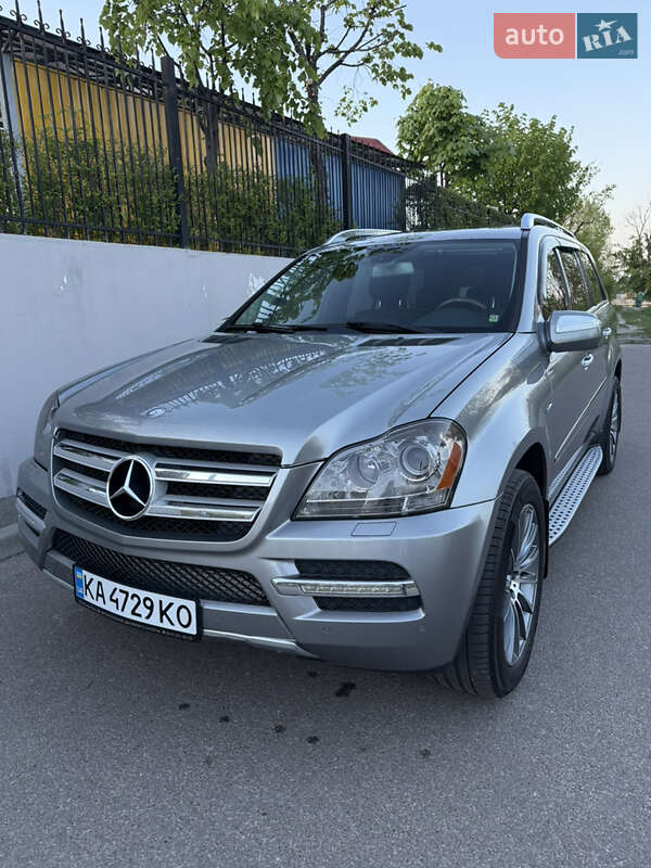 Позашляховик / Кросовер Mercedes-Benz GL-Class 2010 в 