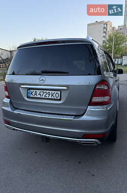 Позашляховик / Кросовер Mercedes-Benz GL-Class 2010 в 