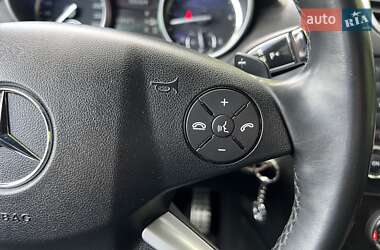 Позашляховик / Кросовер Mercedes-Benz GL-Class 2012 в 