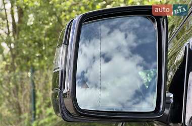 Позашляховик / Кросовер Mercedes-Benz GL-Class 2012 в 