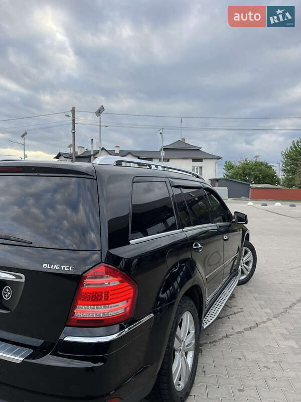 Внедорожник / Кроссовер Mercedes-Benz GL-Class 2011 в Черновцах