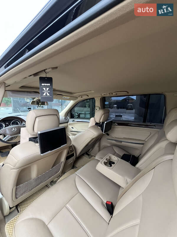 Внедорожник / Кроссовер Mercedes-Benz GL-Class 2011 в Черновцах