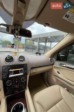 Внедорожник / Кроссовер Mercedes-Benz GL-Class 2011 в 