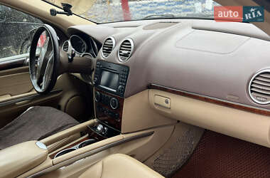 Внедорожник / Кроссовер Mercedes-Benz GL-Class 2012 в 