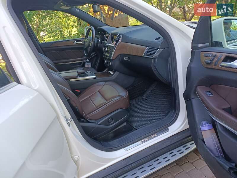 Внедорожник / Кроссовер Mercedes-Benz GL-Class 2014 в Львове фото 6 Внедорожник / Кроссовер Mercedes-Benz GL-Class 2014 в Львове
