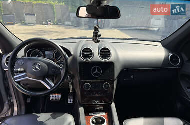 Внедорожник / Кроссовер Mercedes-Benz GL-Class 2010 в 